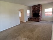 Photo - 1052 W 25th St