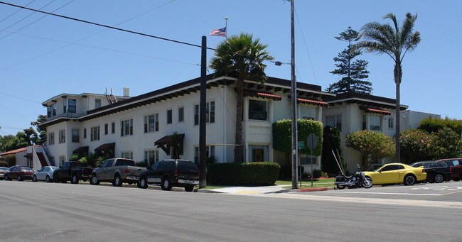 Photo - 1015 A Ave Unit 1015 A Ave  2