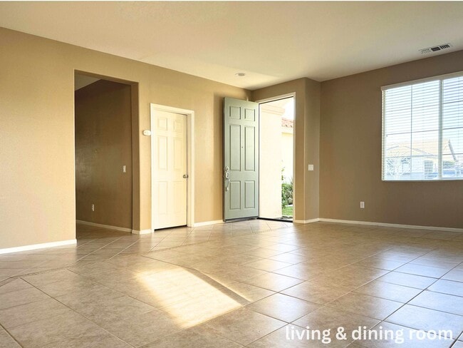 Photo - 40269 Miklich Dr