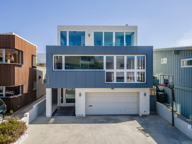 Photo - 1214 Cornwall Ln