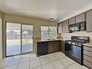 Photo - 271 Glenmont Ct