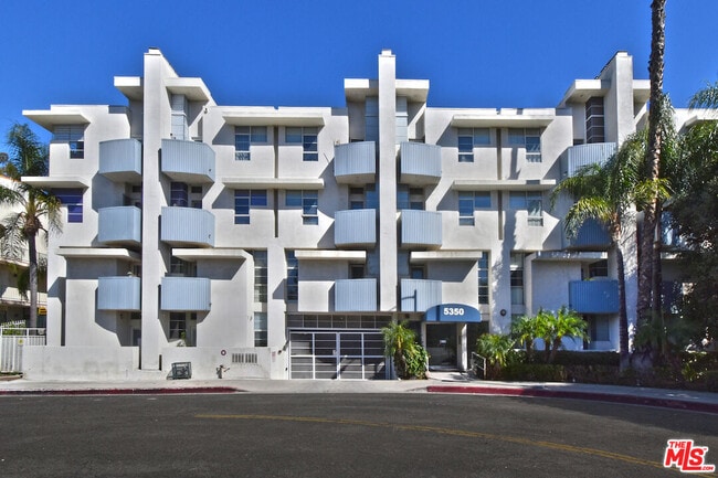 Photo - 5350 White Oak Ave Condo Unit 408