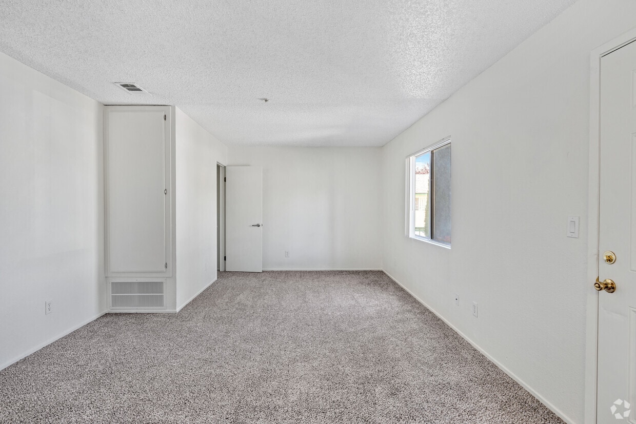 3D Tour - Golden Sands Apartments