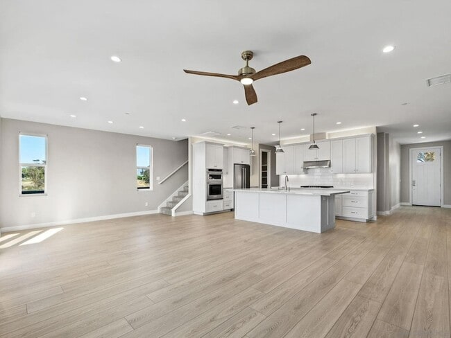 Photo - 2954 Copley Ave