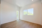 Photo - 13256 Kling St