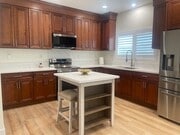 Photo - Beautifully Furnished 1 Bdrm 1 Bath House ...