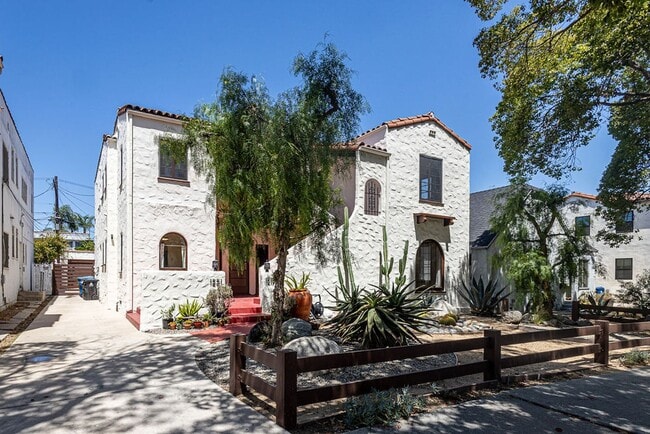 Photo - Beautifully Restored 3BR Miracle Mile Duplex | 1,725 SF | Near Metro D Line
