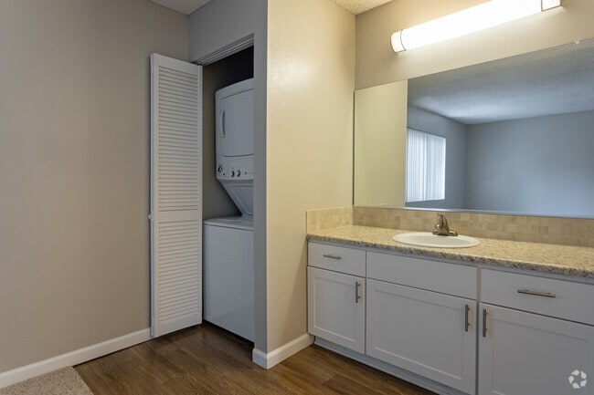 2BR, 1.5BA - 1233 SF - Latitude Ii