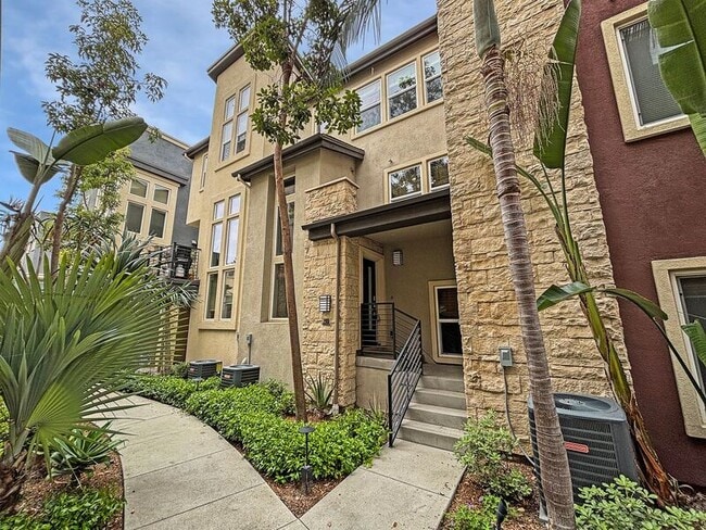Building Photo - 7911 Modern Oasis Dr
