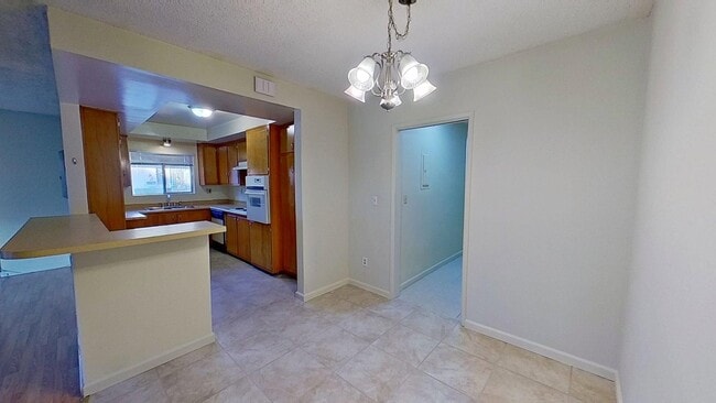 Photo - Lease listing - Pasadena Ave Unit 15670