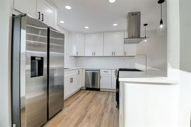 Photo - 902 9th St Unit 1