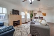 Photo - 3891 Superba St