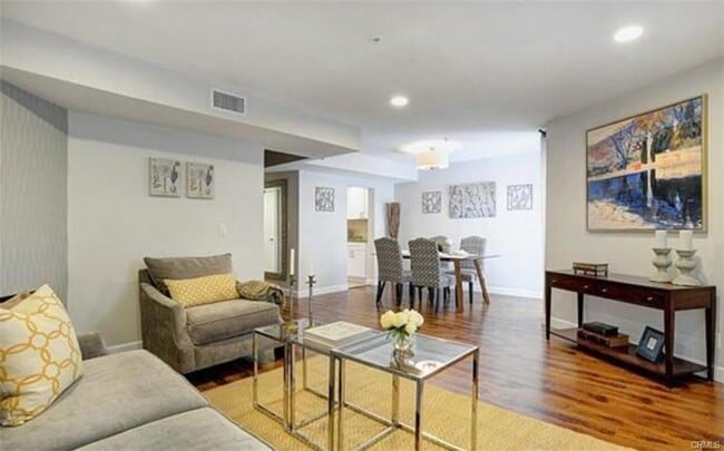 Photo - 315 Raymond Ave