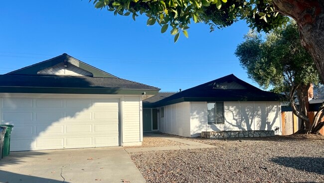 Building Photo - 156 Alcor Ave