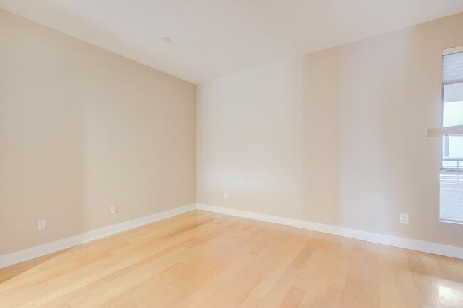 Photo - 11815 Laurelwood Dr Unit 17