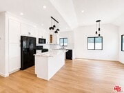 Photo - 818 N Genesee Ave