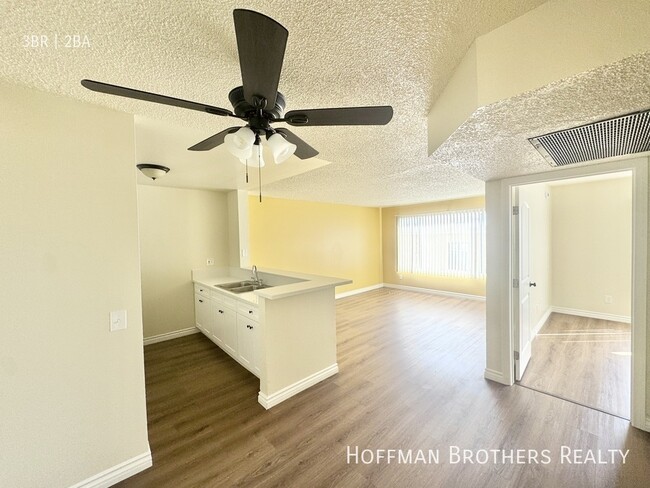 Photo - 9233 Van Nuys Blvd Unit 118