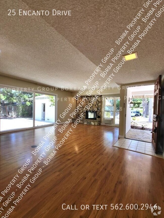Building Photo - 25 Encanto Dr Rental