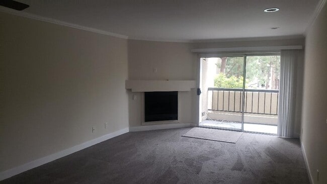 Photo - 5540 Owensmouth Ave Unit 216