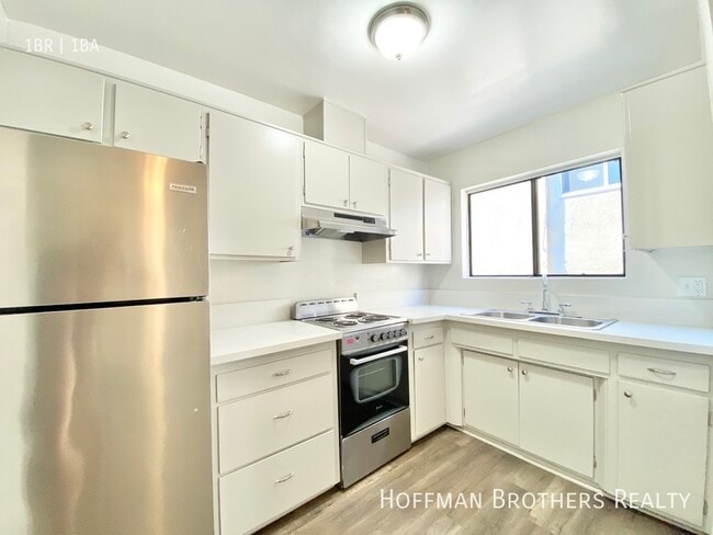 Photo - 981 Elden Ave Unit 11