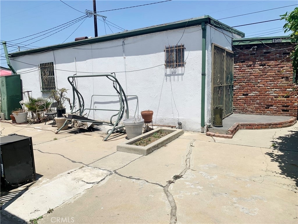 Photo - 1509 W Florence Ave House