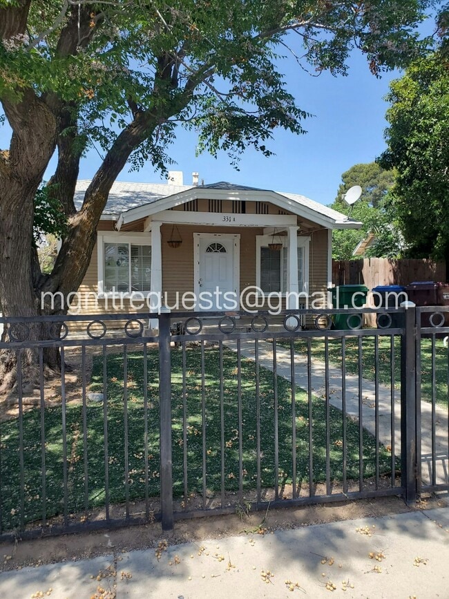 Building Photo - 331 N 5th St