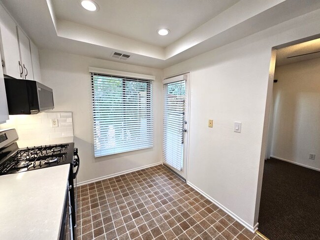 Photo - 2349 S Bentley Ave