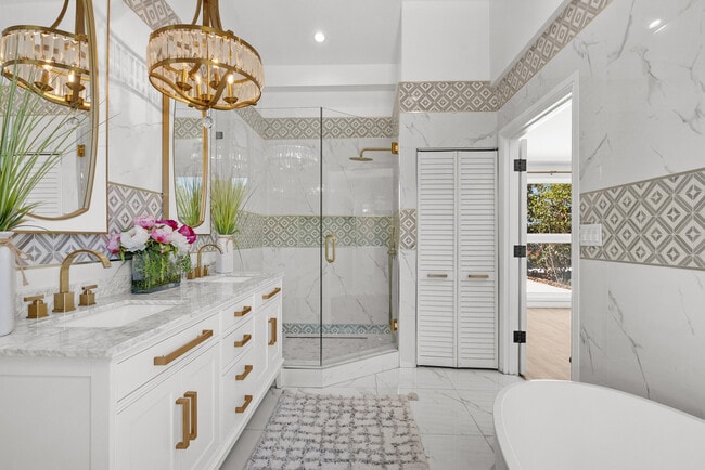 Photo - 17812 Parthenia St