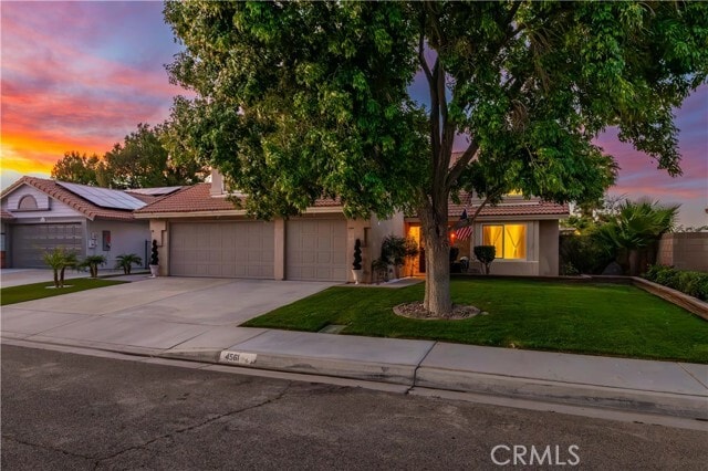 Photo - 4561 Grandview Dr