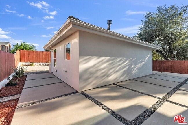 Photo - 10349 Hillhaven Ave