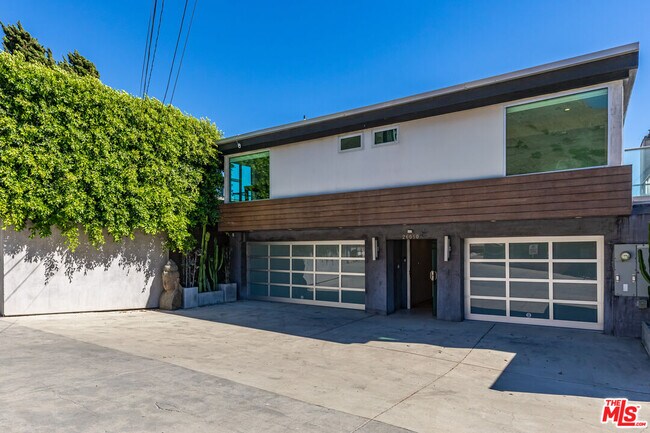 Photo - 26050 Pacific Coast Hwy