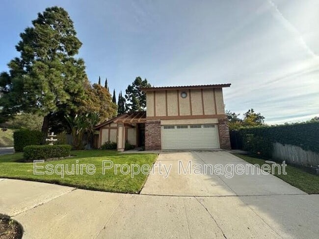 Photo - 1038 Green Lawn Ave