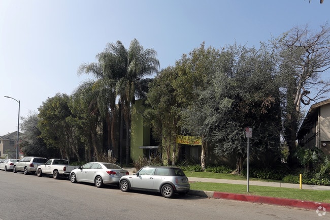 Photo - Mardette Apartments