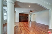 Photo - 15601 Morrison St