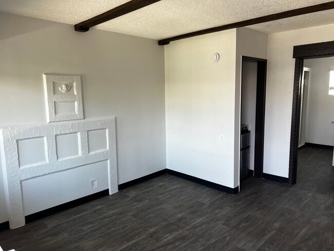 Photo - 2615 W Olive Ave Unit 57