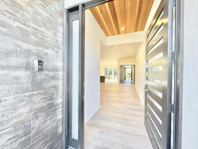 Photo - Beautiful Zen inspired modern 3 Bed + 3 Bath House + Garage + Private Yard