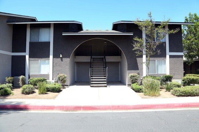 Photo - Summit Place Apartments