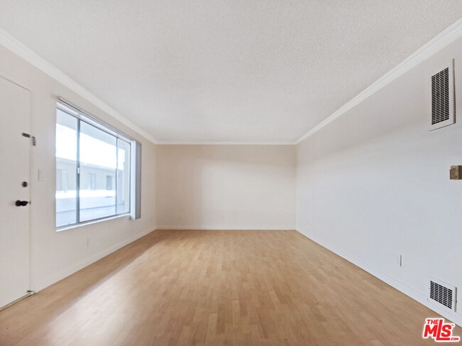 Photo - 440 Raymond Ave Unit 9