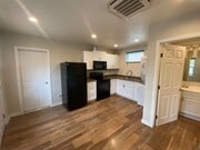 Photo - 1 Bed, 1 bath single story ADU in Central ... House