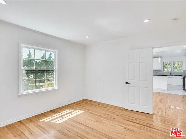 Photo - 1703 Kelton Ave