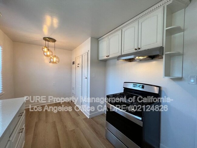 Building Photo - 625 W 23rd St Rental
