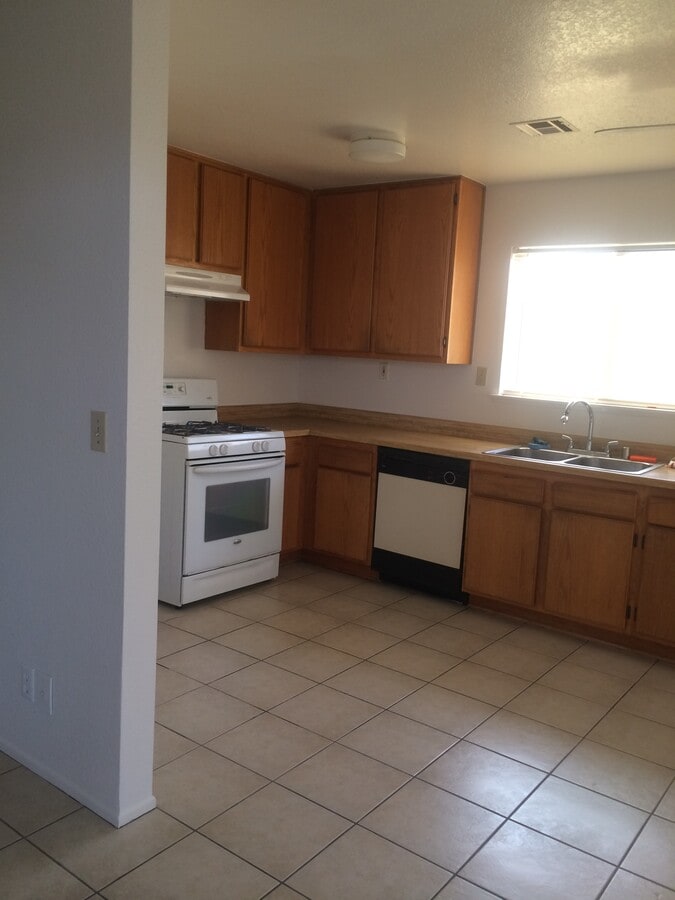 Photo - 1022 E Ave Q-3 Ave Apartment Unit A