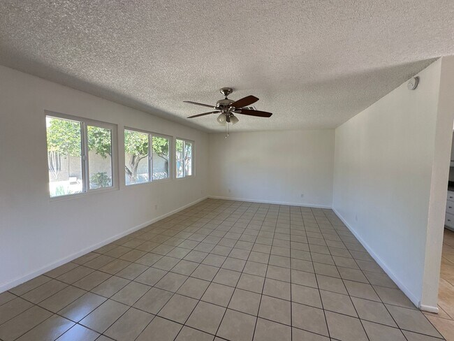 Photo - 3bd/2ba Duplex! - Hemet, CA