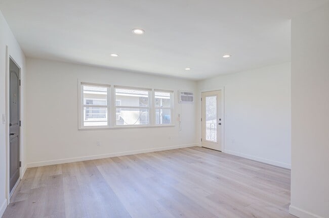 Photo - Riverside Residences Unit 12351 1/2