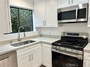 Photo - 327 W Stocker St Townhome