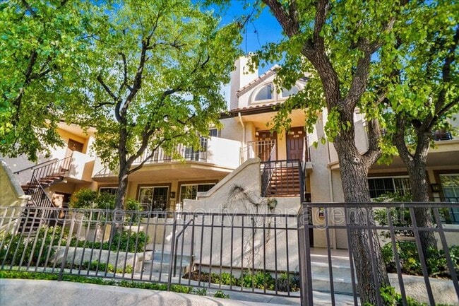 Building Photo - 24101 Del Monte Dr. Unit 424