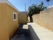 Photo - 10337 Mull Ave