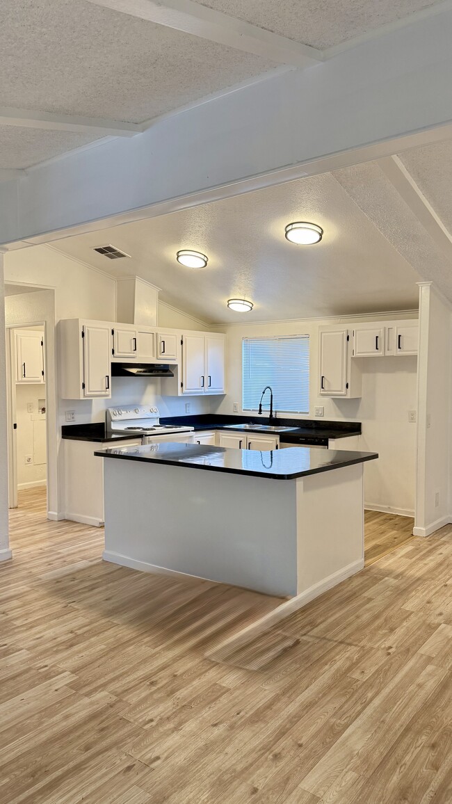 Building Photo - 24425 Woolsey Canyon Rd Unit 111