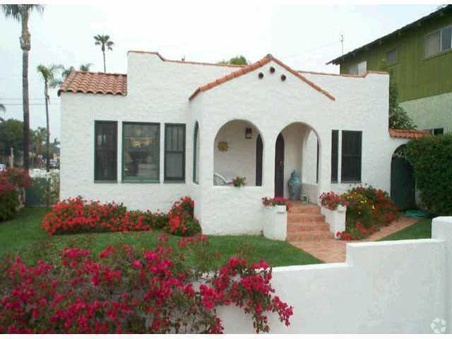 Building Photo - Available 8/1/2025 - Charming Beach Bungal... Rental