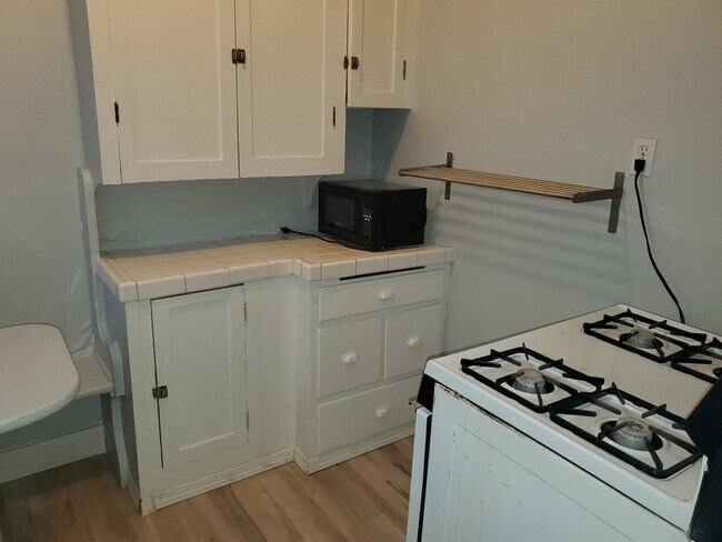 Photo - 1432 N Formosa Ave